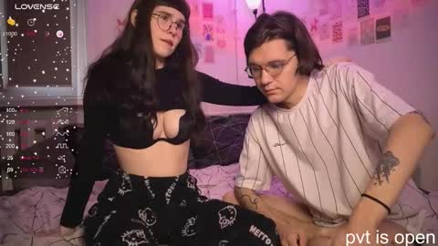 Snapshot of passiondesire_ chatting on 12/03/25, 09:29 Zoe online show from 12/03/25, 09:29