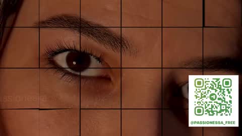 Snapshot of passionessa chatting on 12/17/25, 08:20 Call me Miss Alice Careful Passion Queen online show from 12/17/25, 08:20