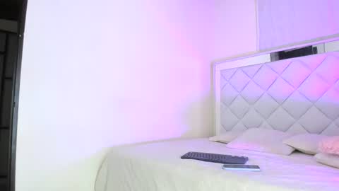 passionfruitx2 online show from 08/01/26, 01:49