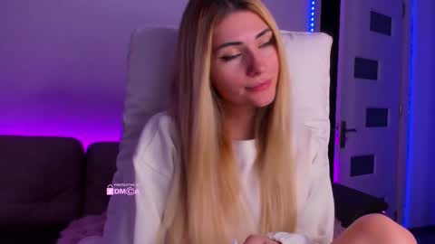 Snapshot of passionkc chatting on 12/14/25, 08:35 passionkc online show from 12/14/25, 08:35