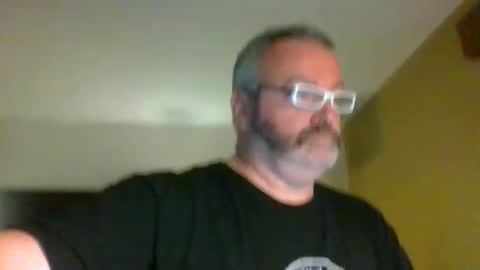 passporttraveler1 online show from 10/23/25, 12:54