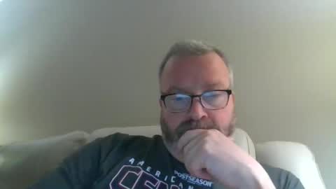 passporttraveler1 online show from 04/24/26, 01:52