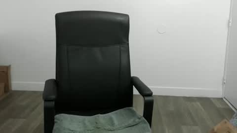 Snapshot of pastelito76 chatting on 10/01/25, 03:29 Bob online show from 10/01/25, 03:29