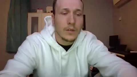 Snapshot of pat0666 chatting on 12/20/25, 12:12 pat0666 online show from 12/20/25, 12:12