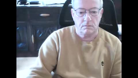 Snapshot of pat5057 chatting on 01/14/26, 09:37 Master Bates online show from 01/14/26, 09:37