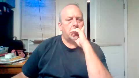Snapshot of patinachevy2 chatting on 06/27/26, 03:44 patinachevy2 online show from 06/27/26, 03:44