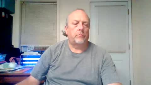 Snapshot of patinachevy2 chatting on 06/28/26, 05:24 patinachevy2 online show from 06/28/26, 05:24