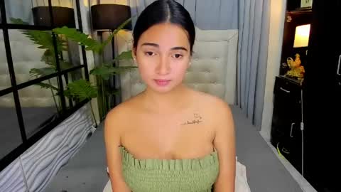 Snapshot of patricia_miller08 chatting on 04/17/26, 01:58 patricia_miller08 online show from 04/17/26, 01:58