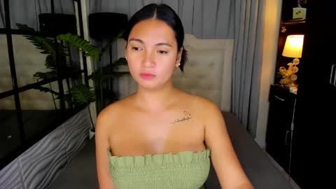 Snapshot of patricia_miller08 chatting on 04/21/26, 02:51 patricia_miller08 online show from 04/21/26, 02:51