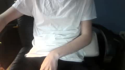 Snapshot of patrick191823 chatting on 11/21/25, 05:55 patrick191823 online show from 11/21/25, 05:55