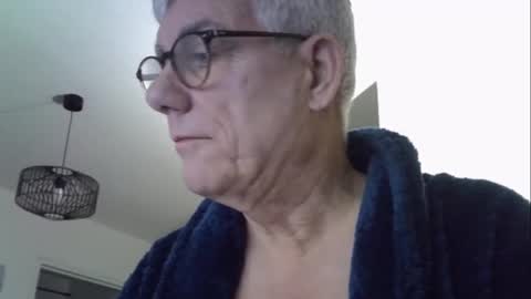 patrick5275 online show from 12/05/25, 07:17