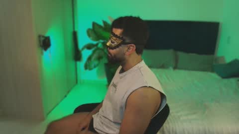 Snapshot of patrick_d01 chatting on 10/09/25, 01:03 Patrick online show from 10/09/25, 01:03