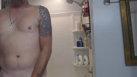 Snapshot of patrickbond007 chatting on 09/19/25, 03:24 patrickbond007 online show from 09/19/25, 03:24