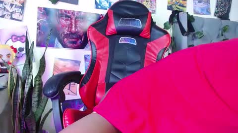 Snapshot of patrickvans chatting on 02/19/25, 04:23 Patrick online show from 02/19/25, 04:23