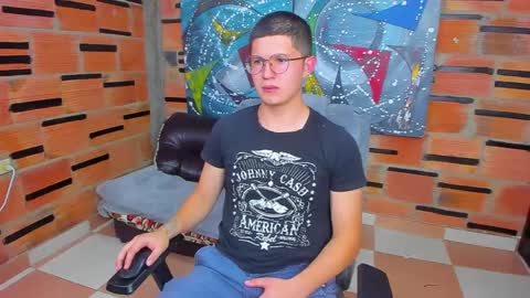 Snapshot of patrik027 chatting on 03/06/25, 01:37 .... online show from 03/06/25, 01:37
