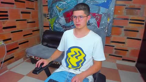 Snapshot of patrik027 chatting on 03/06/25, 09:42 .... online show from 03/06/25, 09:42