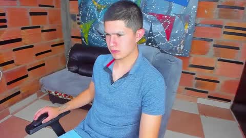 Snapshot of patrik027 chatting on 03/07/25, 06:00 .... online show from 03/07/25, 06:00