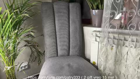 Snapshot of patry333 chatting on 01/12/25, 07:42 Andreea online show from 01/12/25, 07:42