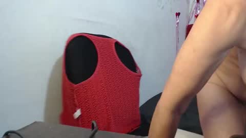 Snapshot of patty_sexy69 chatting on 01/05/25, 03:43 Patty online show from 01/05/25, 03:43