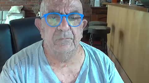 Snapshot of patvac chatting on 02/20/25, 12:30 patvac online show from 02/20/25, 12:30