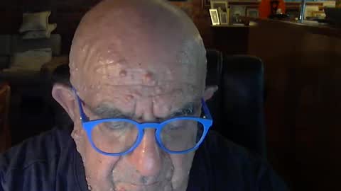 Snapshot of patvac chatting on 03/10/25, 12:48 patvac online show from 03/10/25, 12:48
