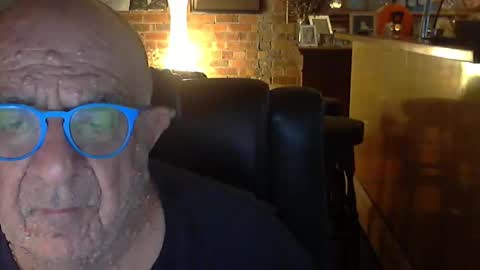 patvac online show from 12/14/25, 01:27