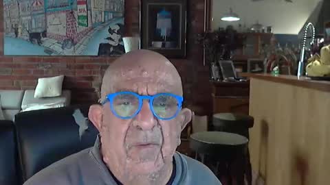 Snapshot of patvac chatting on 04/18/26, 10:32 patvac online show from 04/18/26, 10:32