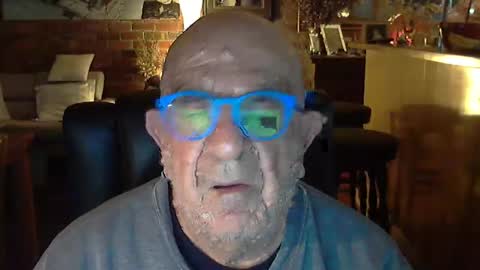 Snapshot of patvac chatting on 04/29/26, 04:00 patvac online show from 04/29/26, 04:00