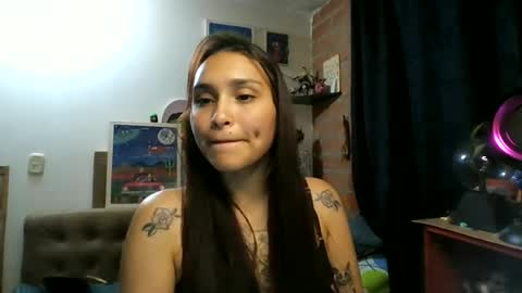 Pau online show from 06/15/26, 06:04