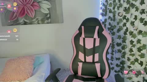 Snapshot of pau_delima__ chatting on 01/06/25, 03:42 paulina online show from 01/06/25, 03:42