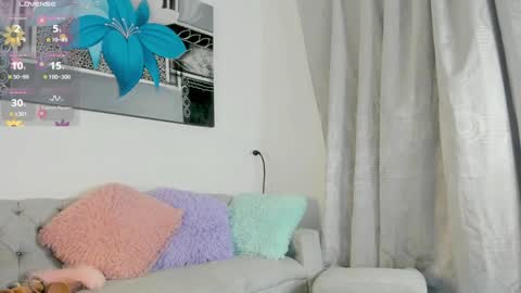 Snapshot of pau_delima__ chatting on 02/01/25, 01:23 paulina online show from 02/01/25, 01:23