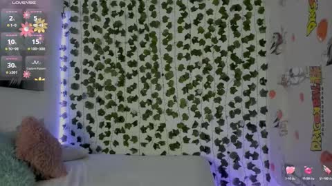 Snapshot of pau_delima__ chatting on 02/21/25, 12:05 paulina online show from 02/21/25, 12:05