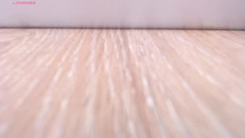 Paulina        online show from 11/17/25, 05:19