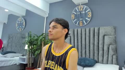 Snapshot of paul__cassidy chatting on 02/22/25, 04:07 Paul Cassidy online show from 02/22/25, 04:07