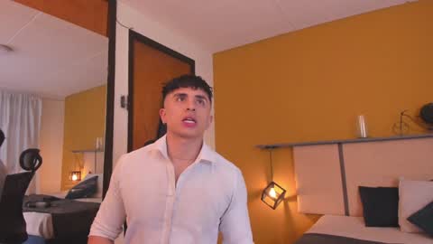 Paul online show from 01/08/25, 04:11