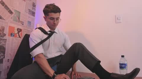 Paul online show from 02/11/25, 06:22