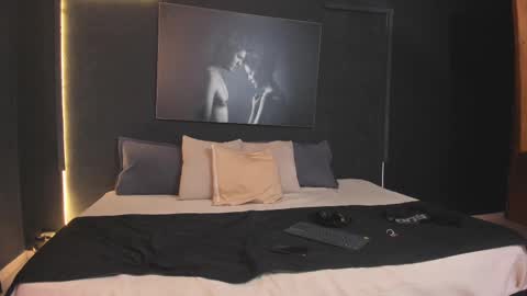 Paul online show from 02/12/25, 12:22