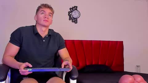 Paull George online show from 10/02/25, 01:51