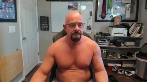 Snapshot of paul_hstrm chatting on 02/27/25, 07:47 Justeffingaround online show from 02/27/25, 07:47