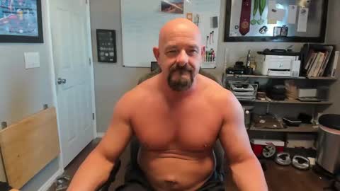 Snapshot of paul_hstrm chatting on 02/28/25, 03:59 Justeffingaround online show from 02/28/25, 03:59