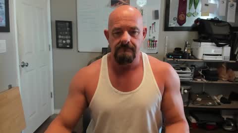 Snapshot of paul_hstrm chatting on 03/03/25, 04:35 Justeffingaround online show from 03/03/25, 04:35