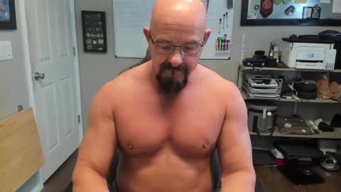 Snapshot of paul_hstrm chatting on 03/05/25, 10:21 Justeffingaround online show from 03/05/25, 10:21