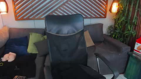 Paul Rivera online show from 02/18/25, 02:05