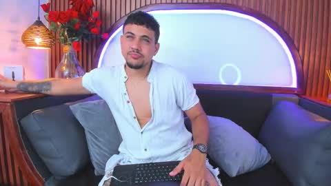 Paul Rivera online show from 12/17/25, 09:10