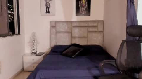 PAUL ROGER online show from 10/01/25, 12:16