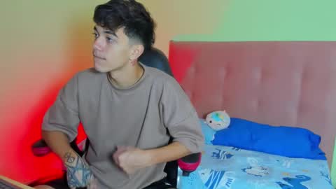 Snapshot of paul_sexycock chatting on 01/26/25, 12:43 paul_sexycock online show from 01/26/25, 12:43