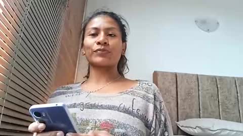 Snapshot of paula3034 chatting on 11/05/25, 04:40 paula3034 online show from 11/05/25, 04:40