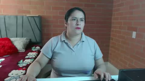 paula__117 online show from 04/01/26, 07:11