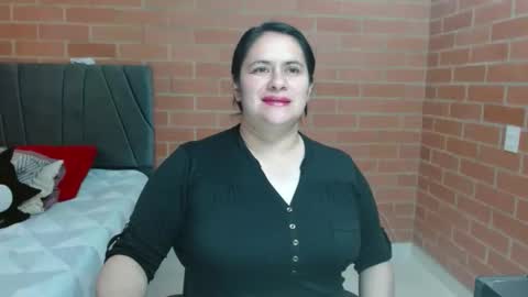 paula__117 online show from 04/17/26, 08:56
