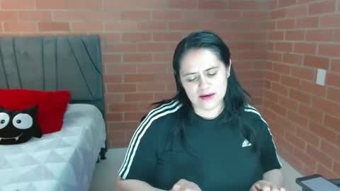 paula__117 online show from 05/04/26, 09:00